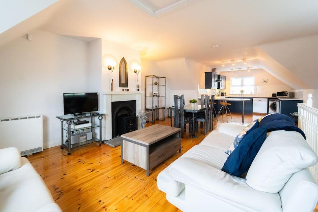The Haven Dingle, Self Catering Accommodation מראה חיצוני תמונה